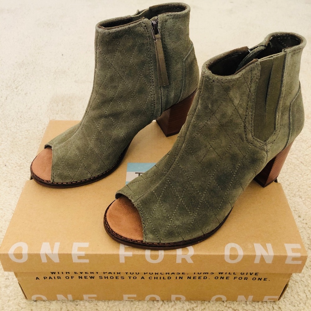 Toms Majorca Peep Toe Bootie Tarmac Suede Quilted